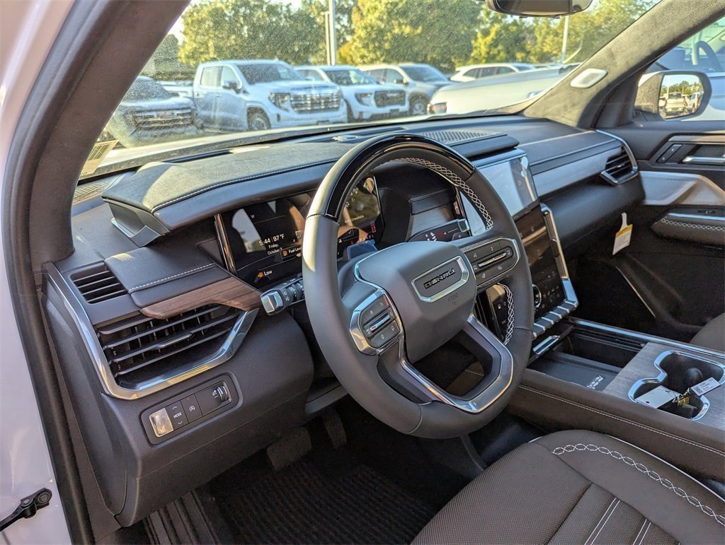 New 2026 GMC Acadia Denali Ultimate w/ LPO, All-Weather Package image 9