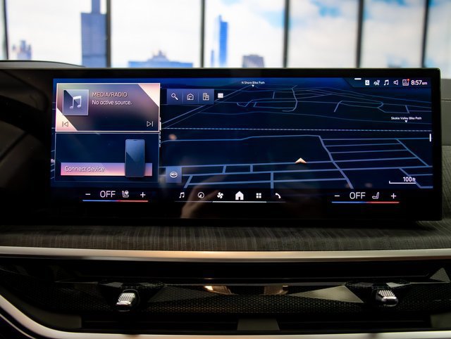 New 2026 BMW ALPINA XB7 AWD/4WD image 18
