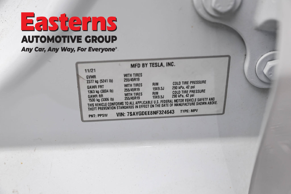 Used 2022 Tesla Model Y Long Range AWD/4WD image 32