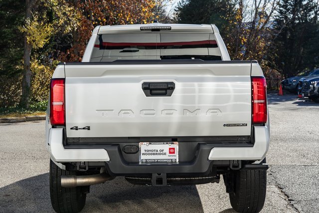 Used 2024 Toyota Tacoma TRD Sport image 5