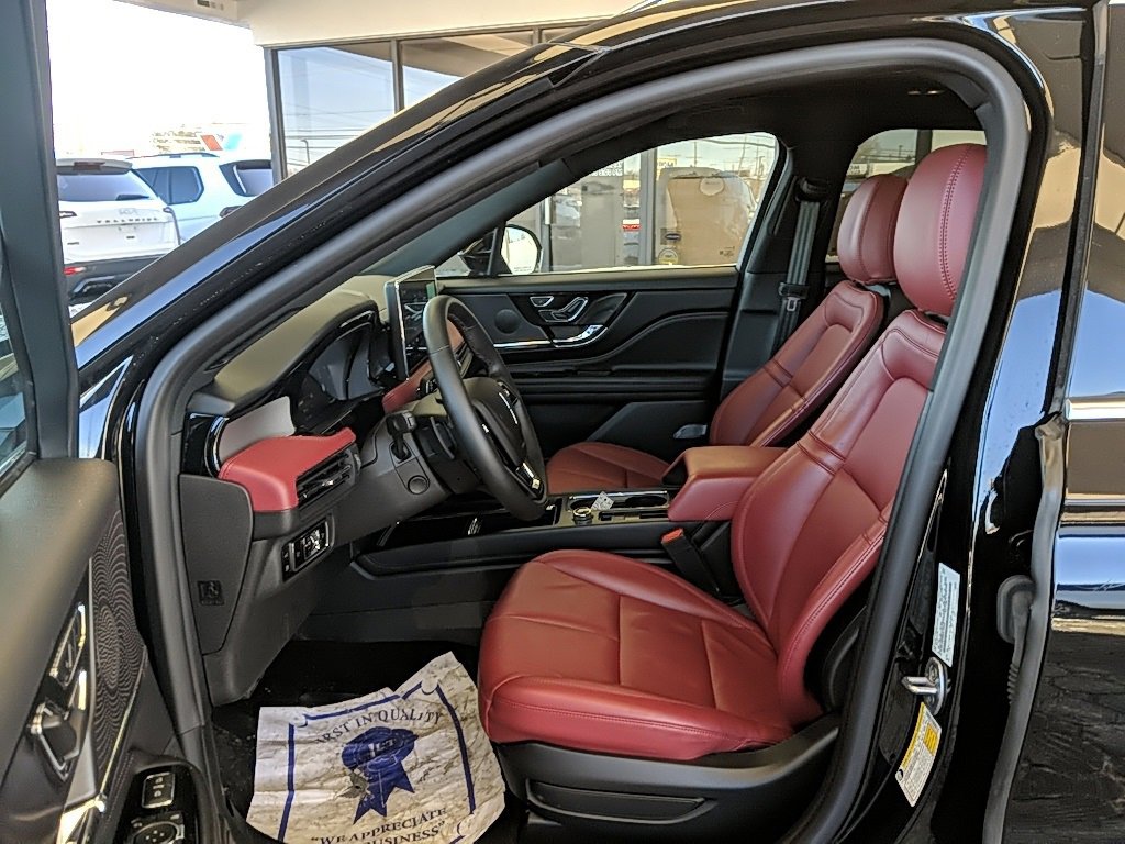 Certified 2024 Lincoln Corsair Grand Touring w/ Equipment Group 301A image 11