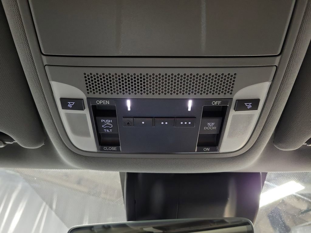 Used 2020 Acura MDX SH-AWD image 21