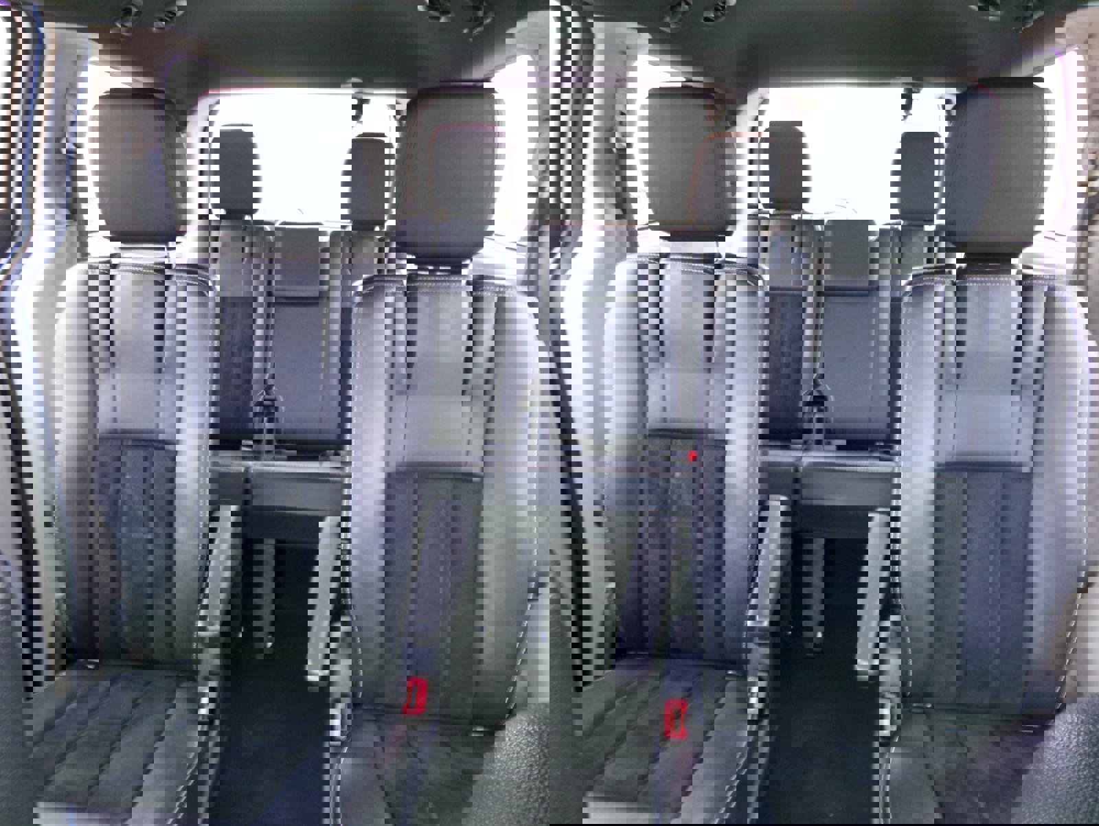 Used 2017 Dodge Grand Caravan SXT image 11