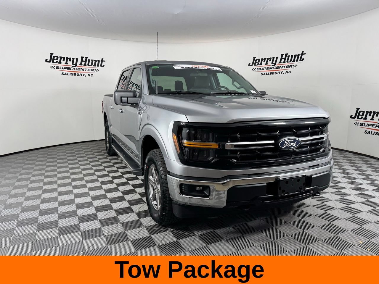 Used 2025 Ford F150 XLT w/ Equipment Group 301A Standard AWD/4WD image 6