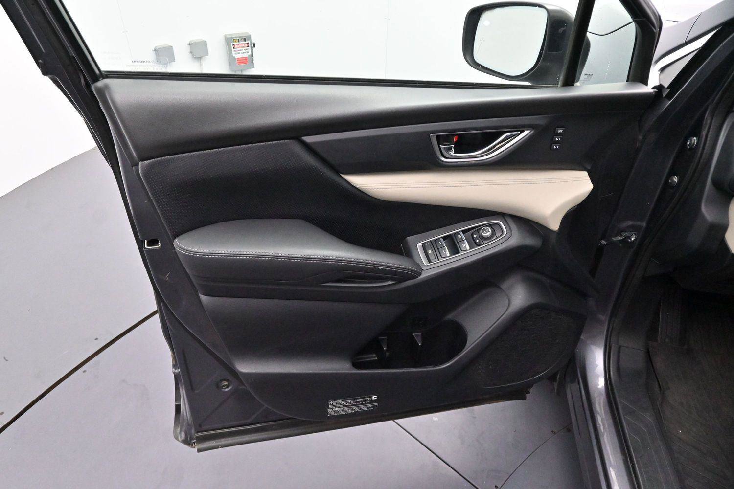Used 2021 Subaru Ascent Limited AWD/4WD image 9