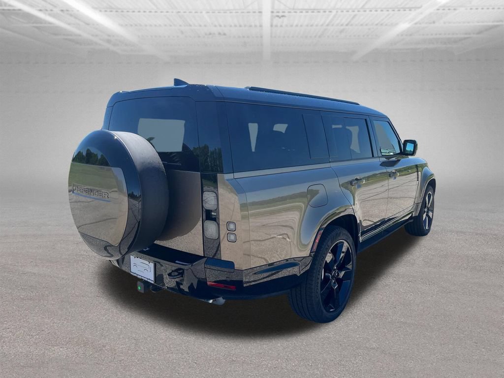 New 2026 Land Rover Defender 130 X-Dynamic SE AWD/4WD image 5