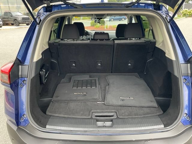 Used 2023 Nissan Rogue SV AWD/4WD image 9