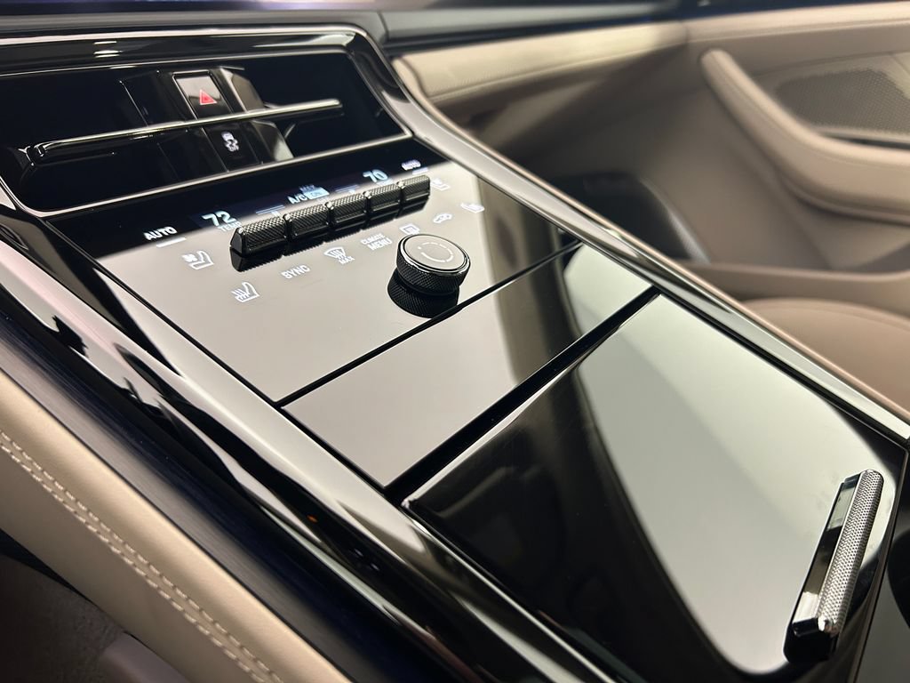 Certified 2026 Porsche Panamera GTS AWD/4WD image 15
