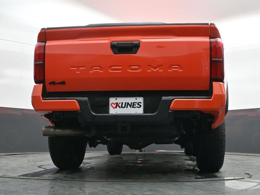 Used 2024 Toyota Tacoma TRD Off-Road AWD/4WD image 39