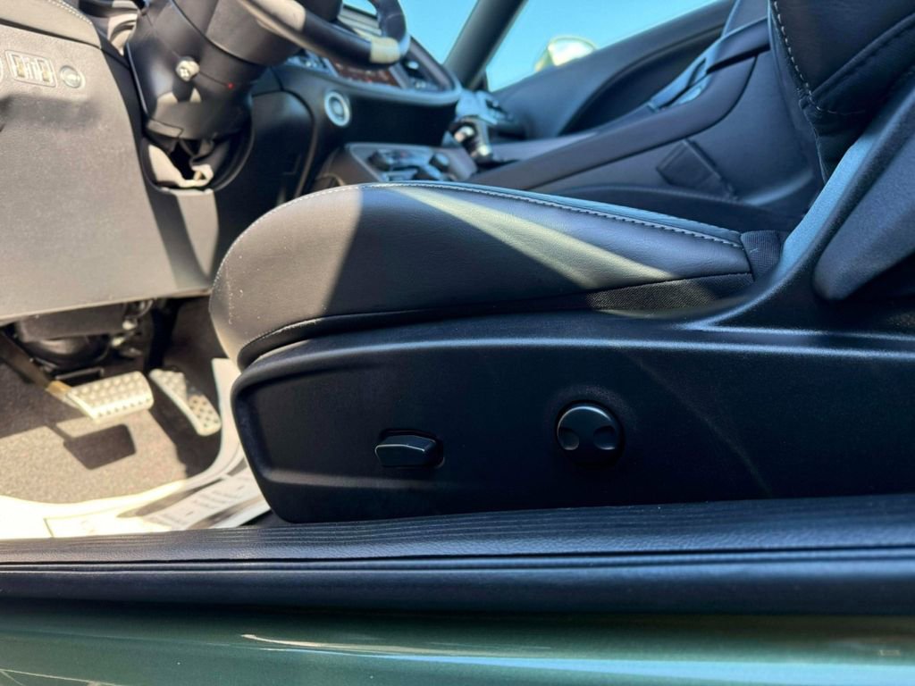 Used 2023 Dodge Challenger R/T w/ Plus Package image 40