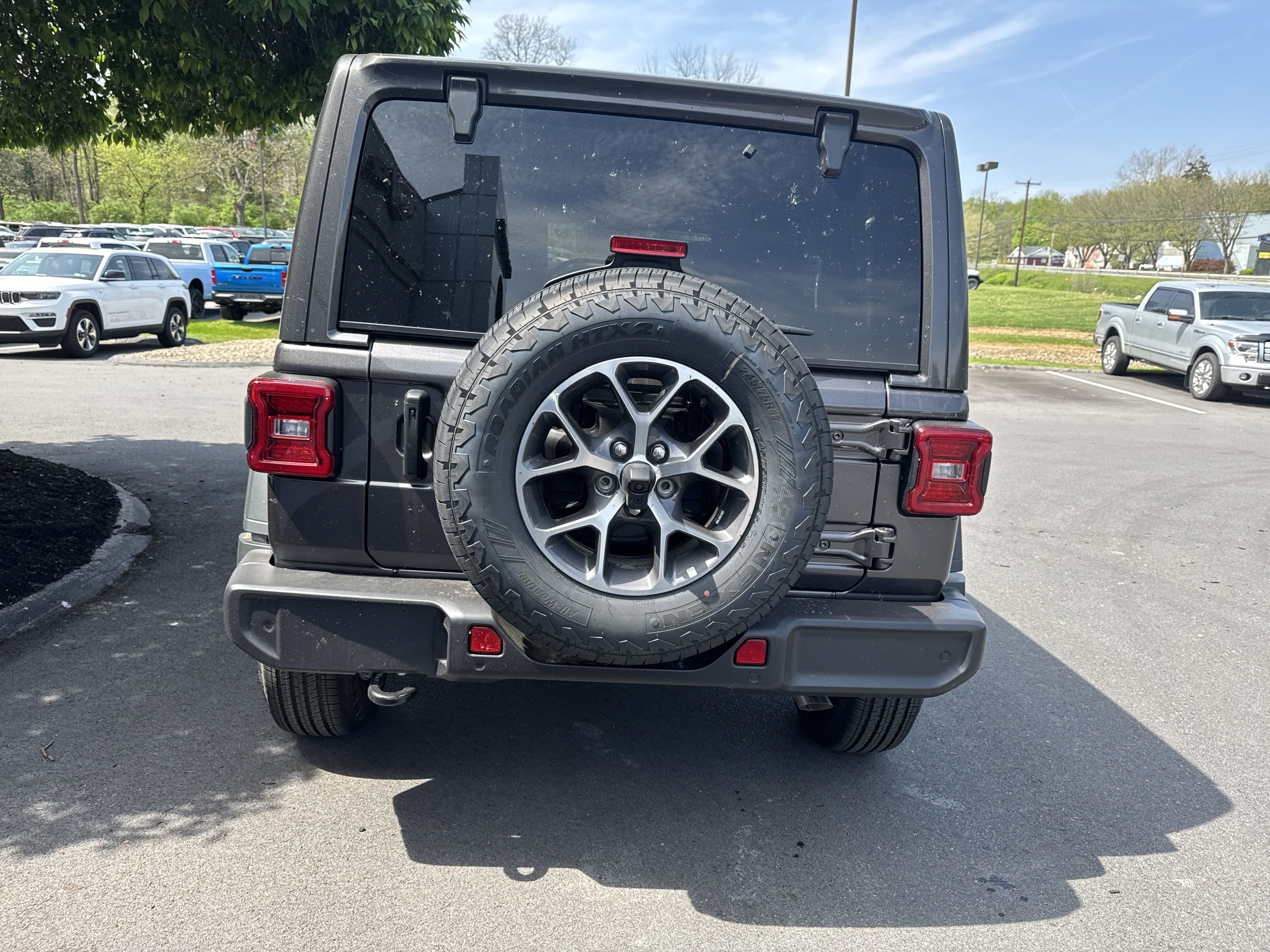 New 2025 Jeep Wrangler Sport S video 4