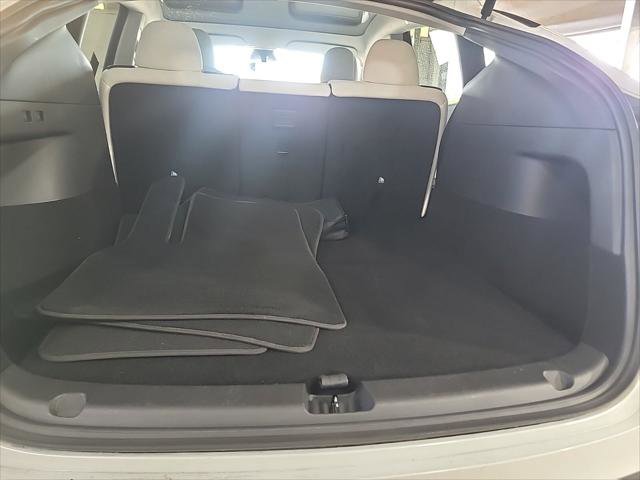 Used 2021 Tesla Model Y Long Range image 24