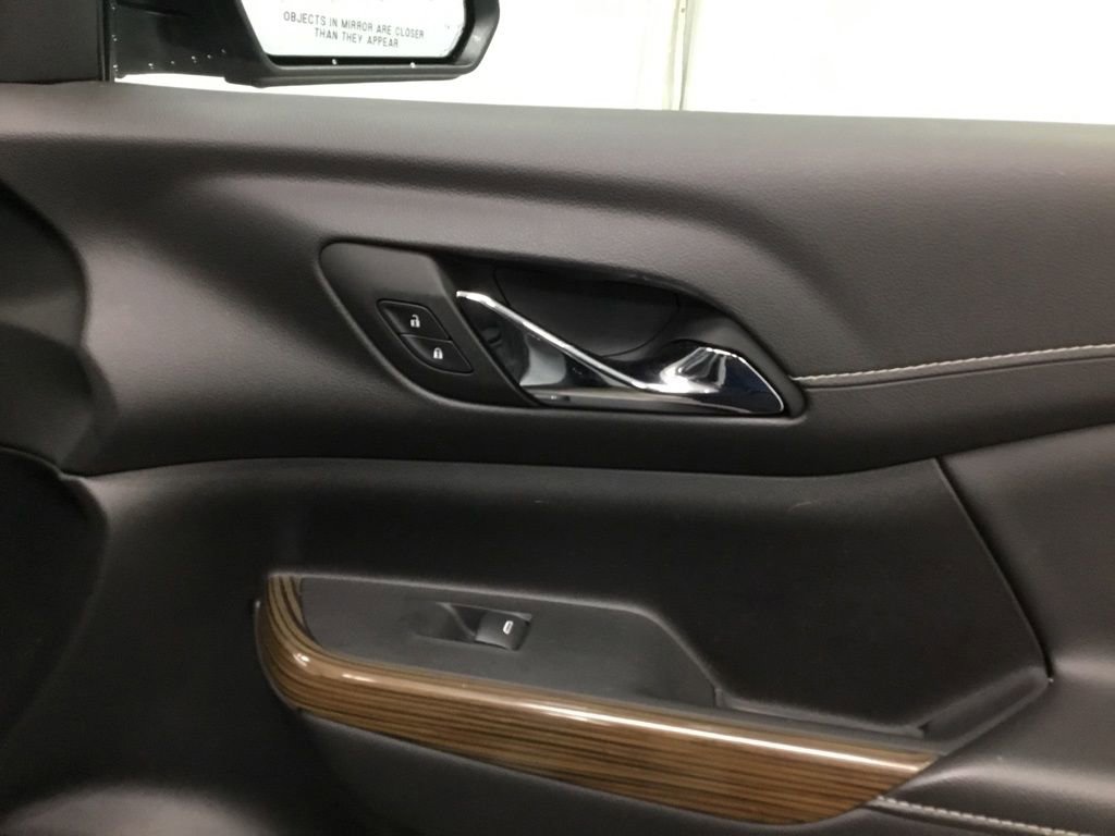 Used 2023 GMC Acadia SLE w/ Driver Convenience Package image 25