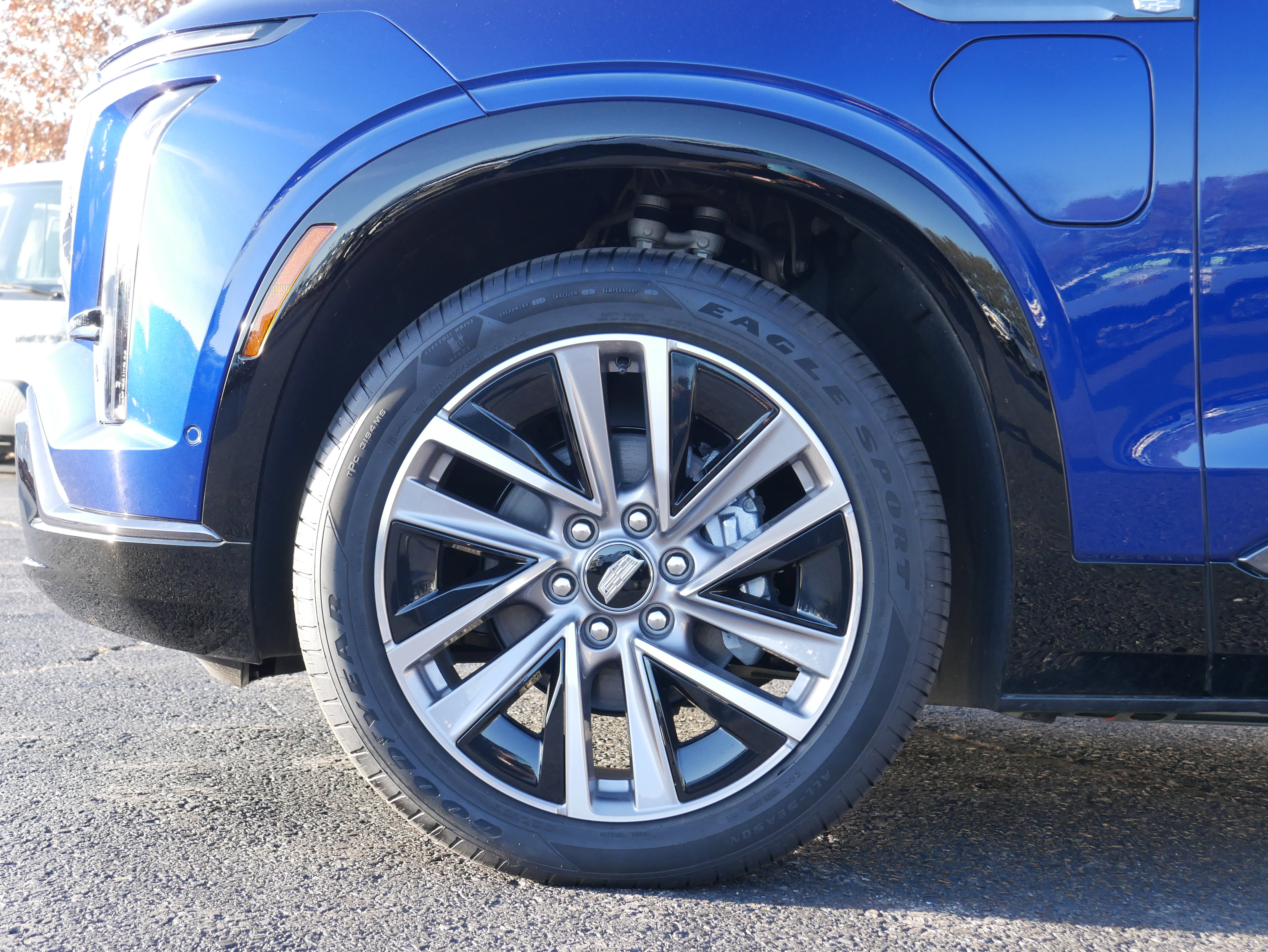 New 2026 Cadillac Vistiq Sport image 12