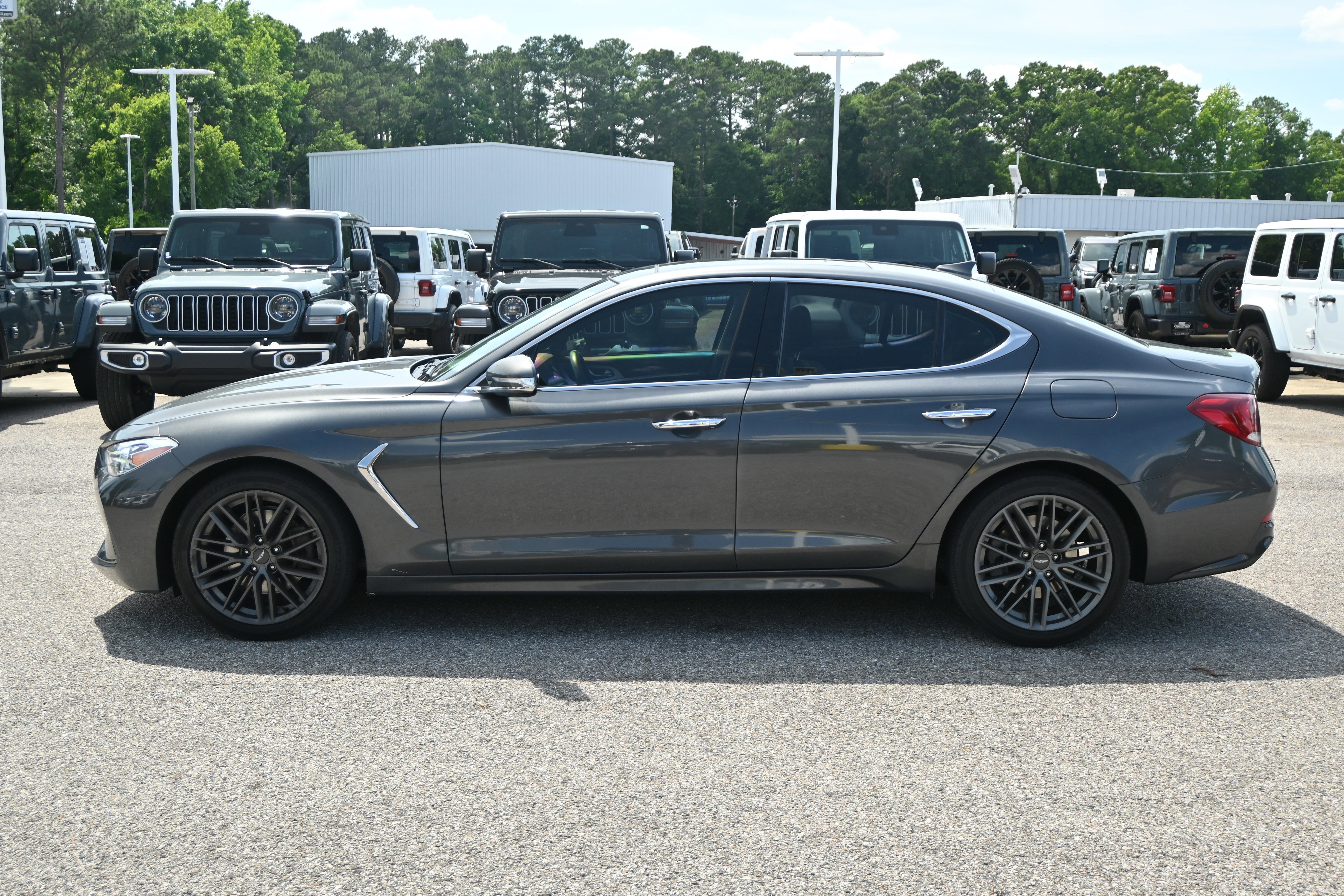 Used 2019 Genesis G70 2.0T Advanced w/ Elite Package RWD image 6