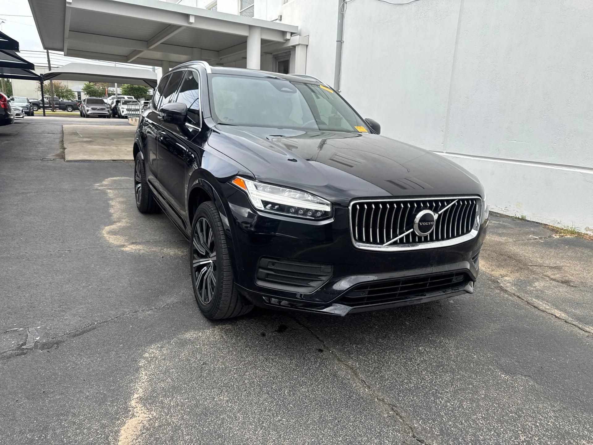 Used 2023 Volvo XC90 B6 Core w/ Protection Package Premier AWD/4WD image 3