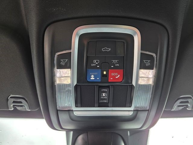 Certified 2022 RAM 1500 Laramie image 9