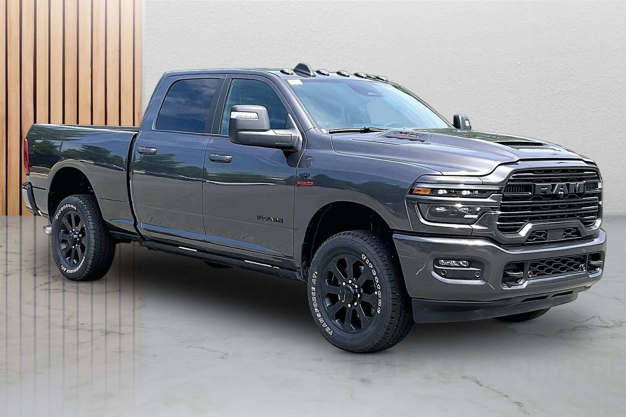 New 2026 RAM 2500 Laramie AWD/4WD image 3