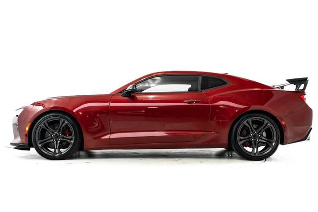 Used 2017 Chevrolet Camaro SS RWD image 10