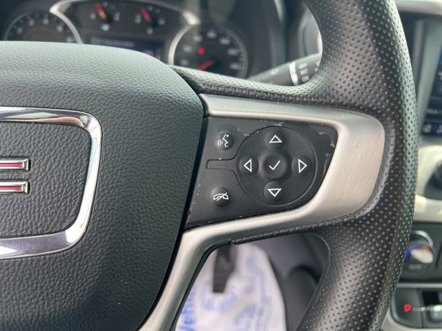 Used 2023 GMC Acadia SLE image 15