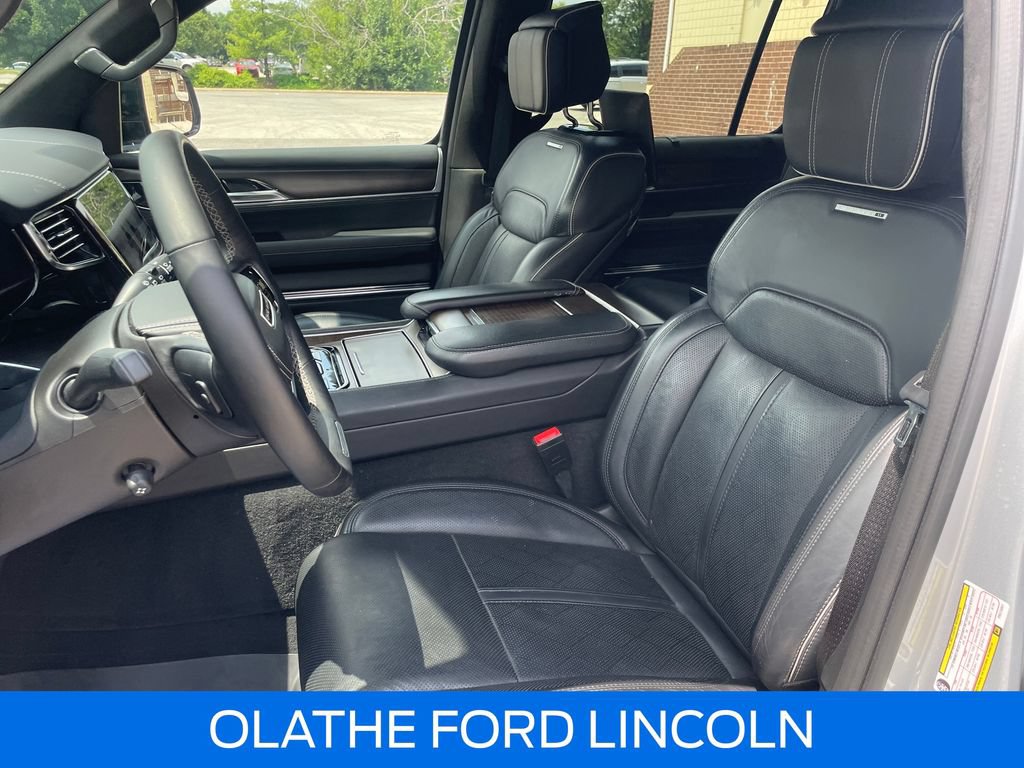 Used 2023 Jeep Grand Wagoneer Series II w/ Convenience Group III AWD/4WD image 13