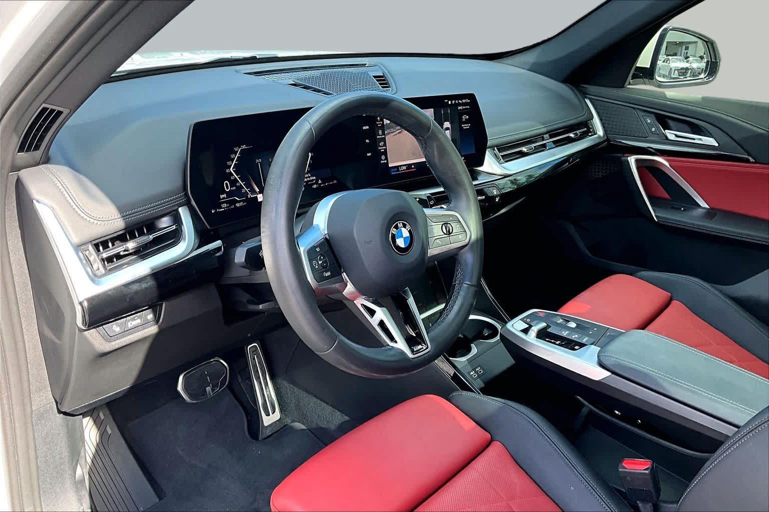 Used 2023 BMW X1 xDrive28i w/ M Sport Package AWD/4WD image 18