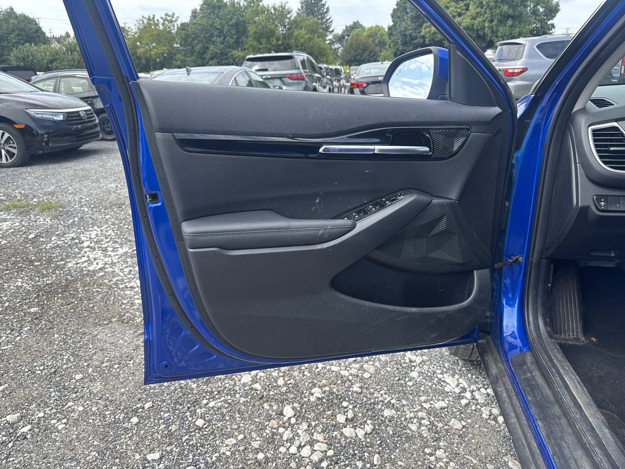 Used 2024 Kia Seltos S AWD/4WD image 2