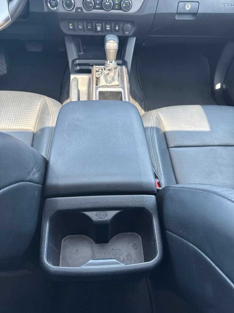 Used 2019 Toyota Tacoma Limited AWD/4WD image 15