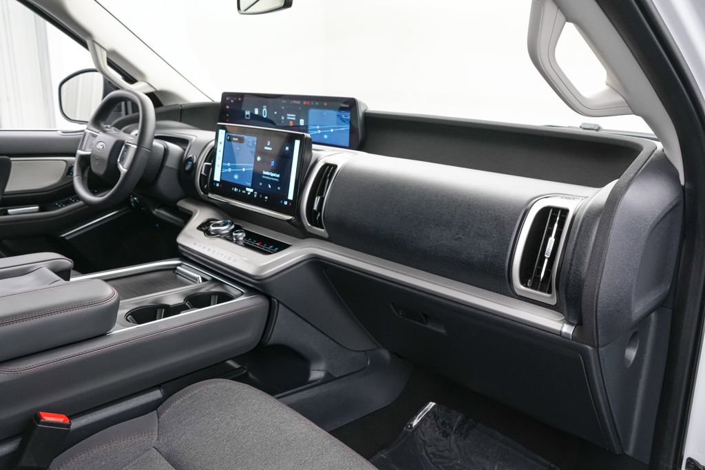 Certified 2025 Ford Expedition Max Active AWD/4WD image 27