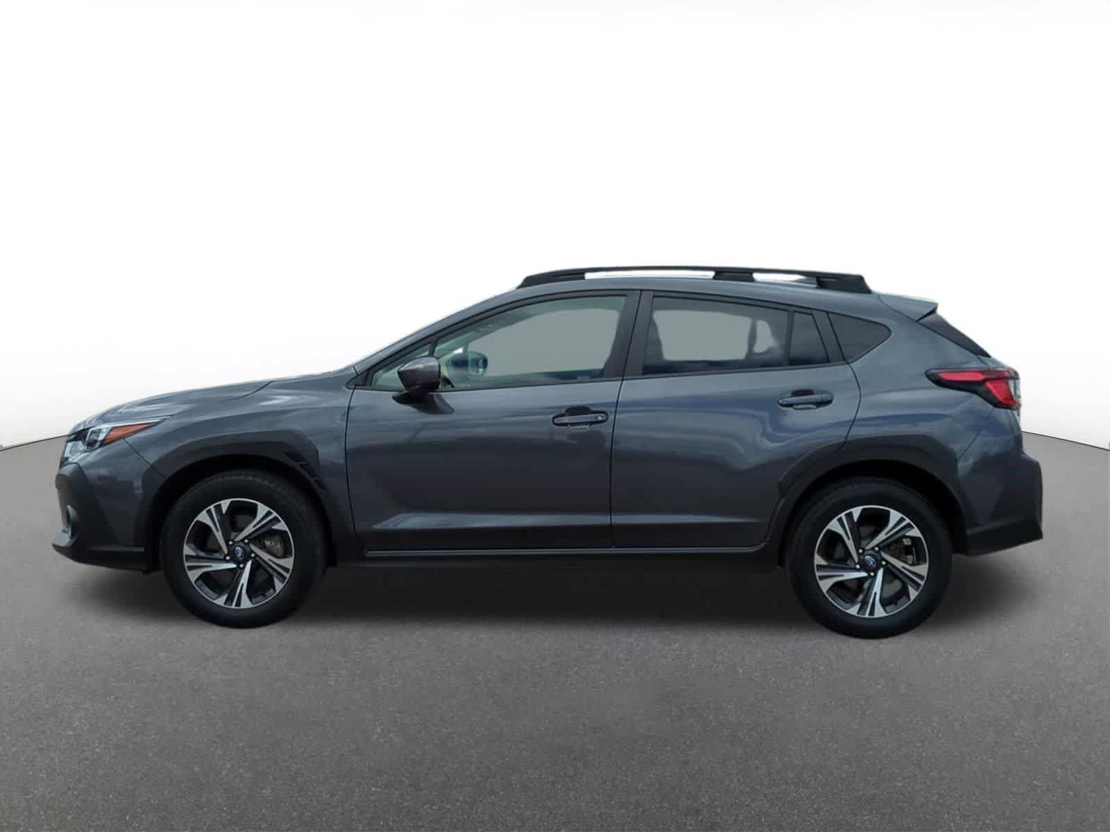 Used 2024 Subaru Crosstrek 2.0i Premium AWD/4WD image 3