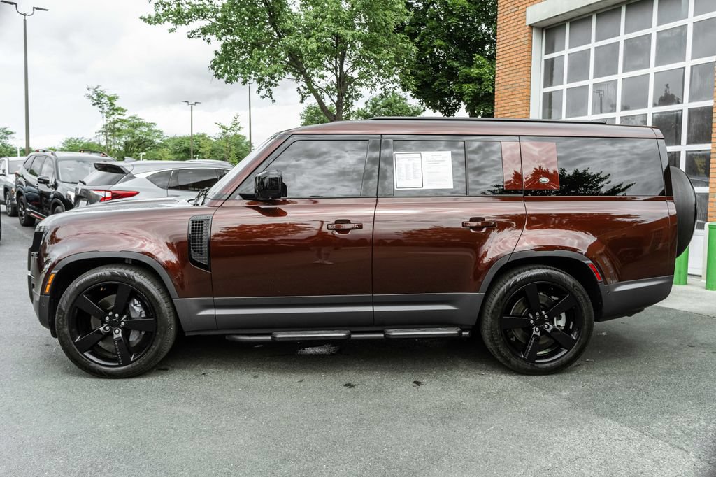 Used 2023 Land Rover Defender 130 First Edition AWD/4WD image 41