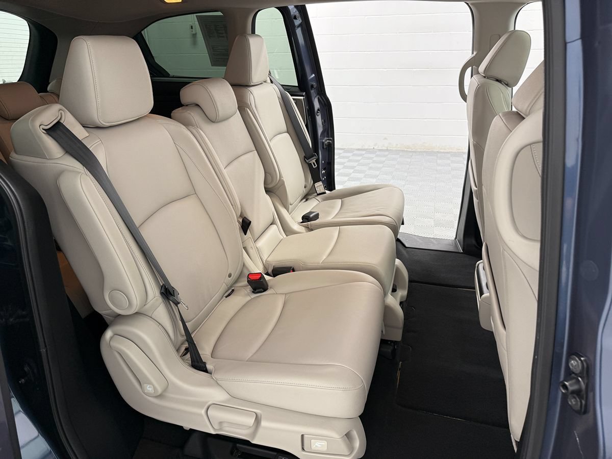 Used 2025 Honda Odyssey EX-L image 12