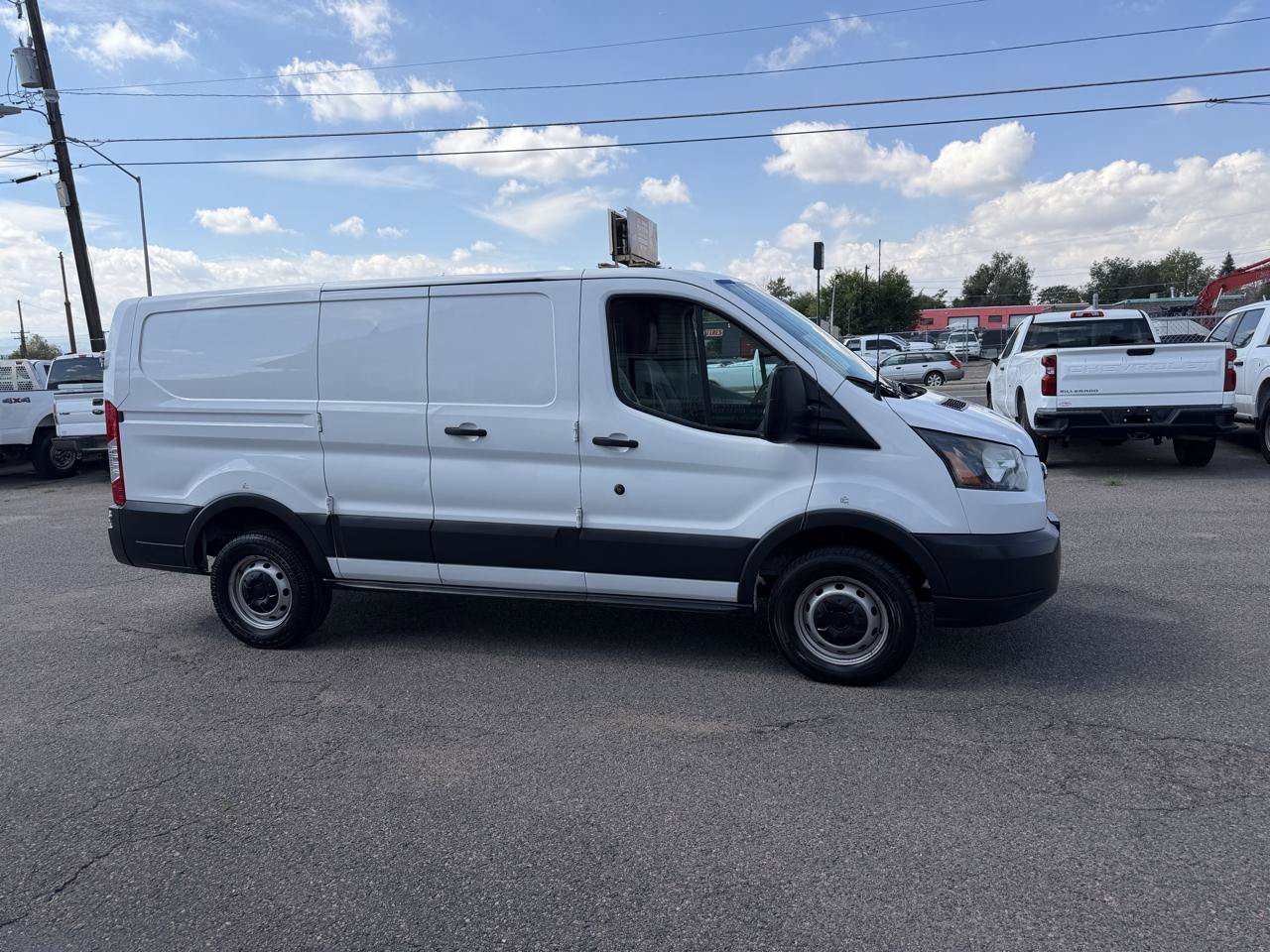 Used 2018 Ford Transit 250 130 Low Roof RWD image 1
