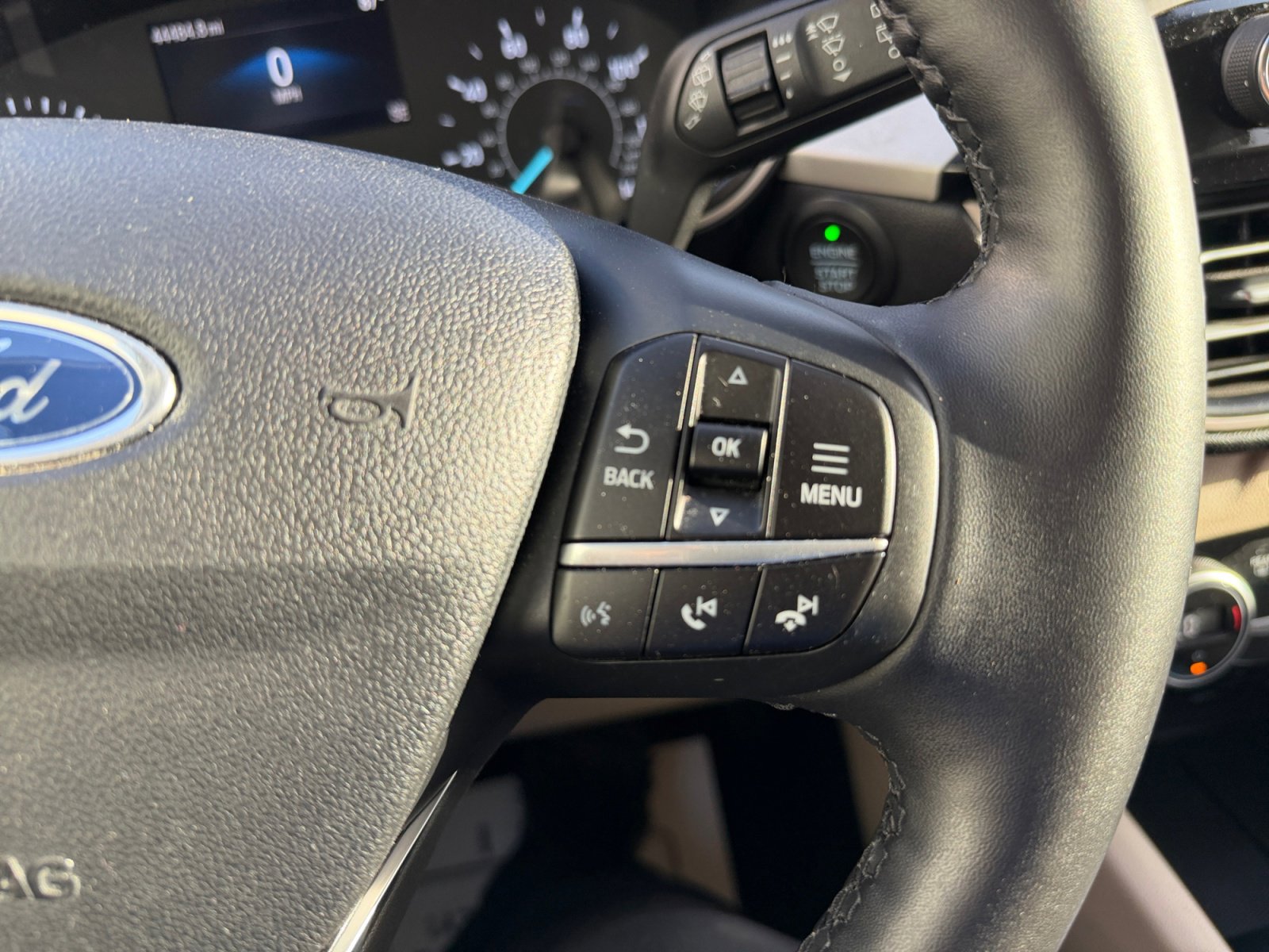 Certified 2021 Ford Escape SE w/ SE Sport Appearance Package FWD image 18