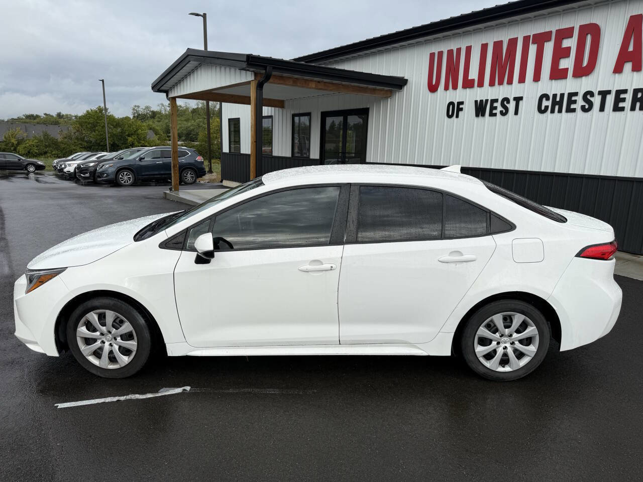 Used 2021 Toyota Corolla LE image 13