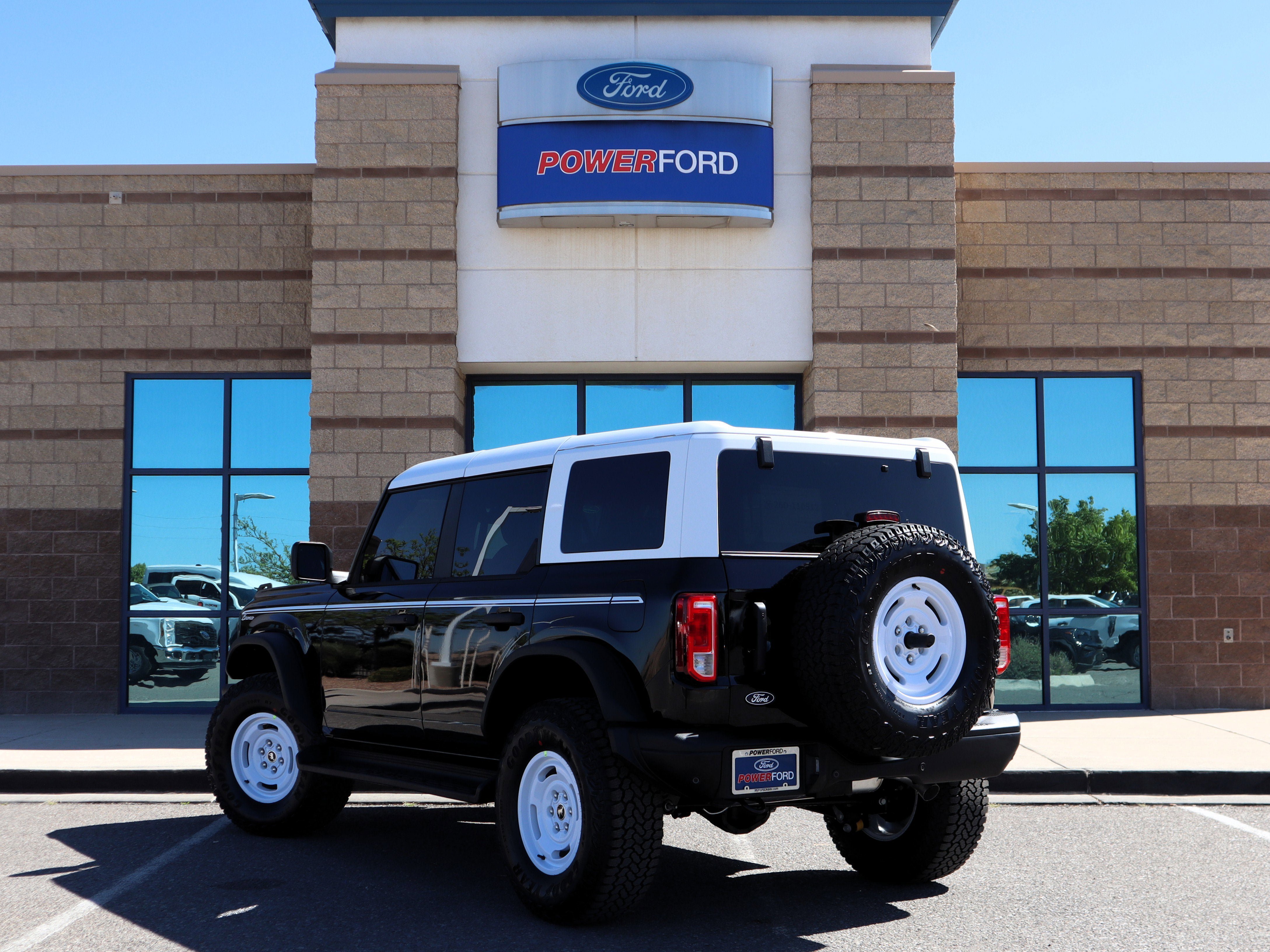New 2026 Ford Bronco Heritage Edition AWD/4WD image 8