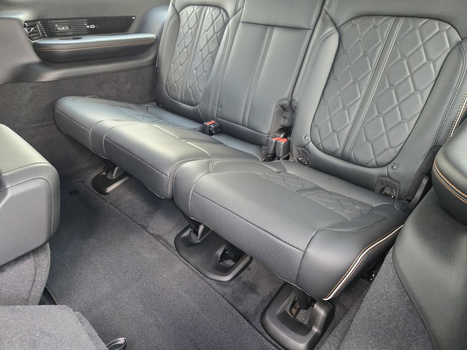 New 2026 Jeep Grand Wagoneer Summit AWD/4WD image 43