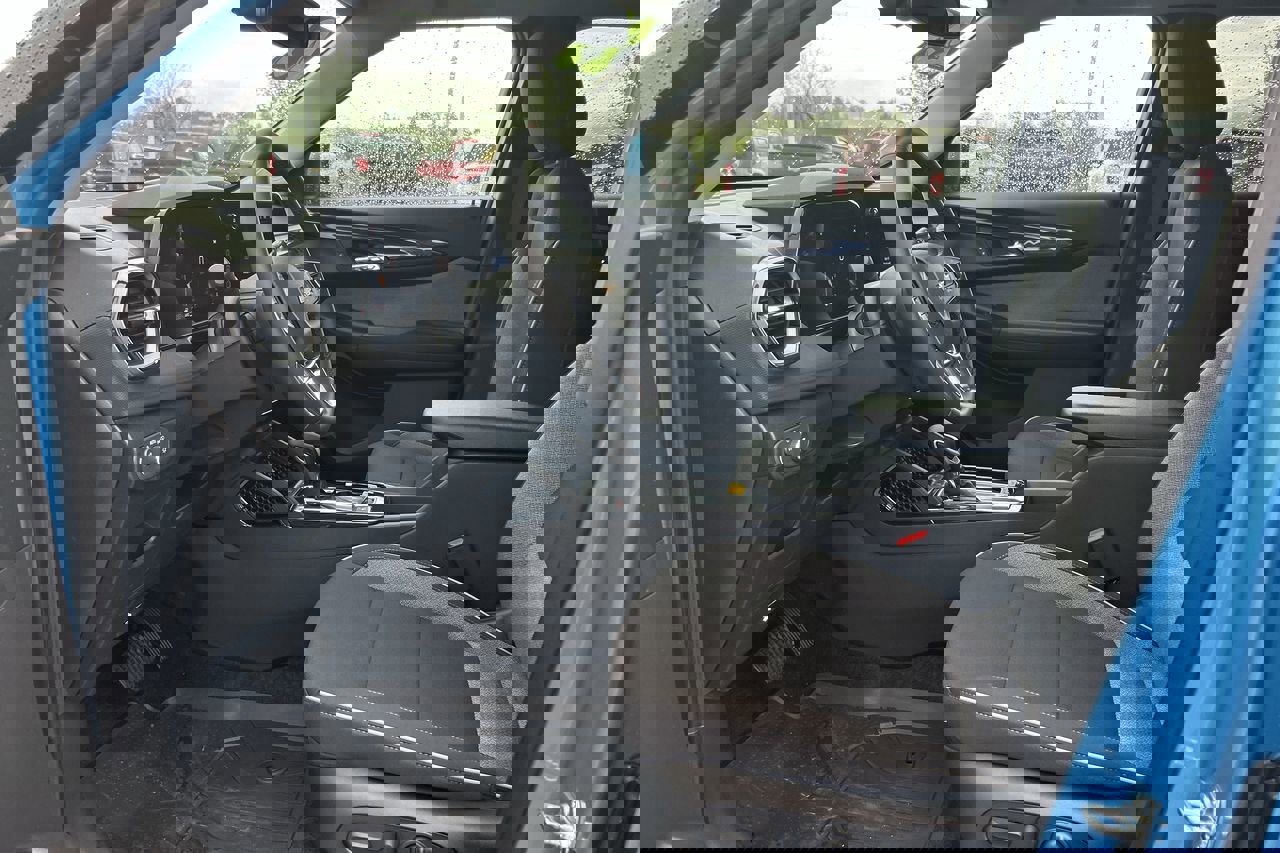 New 2025 Chevrolet TrailBlazer LT w/ Convenience Package image 17