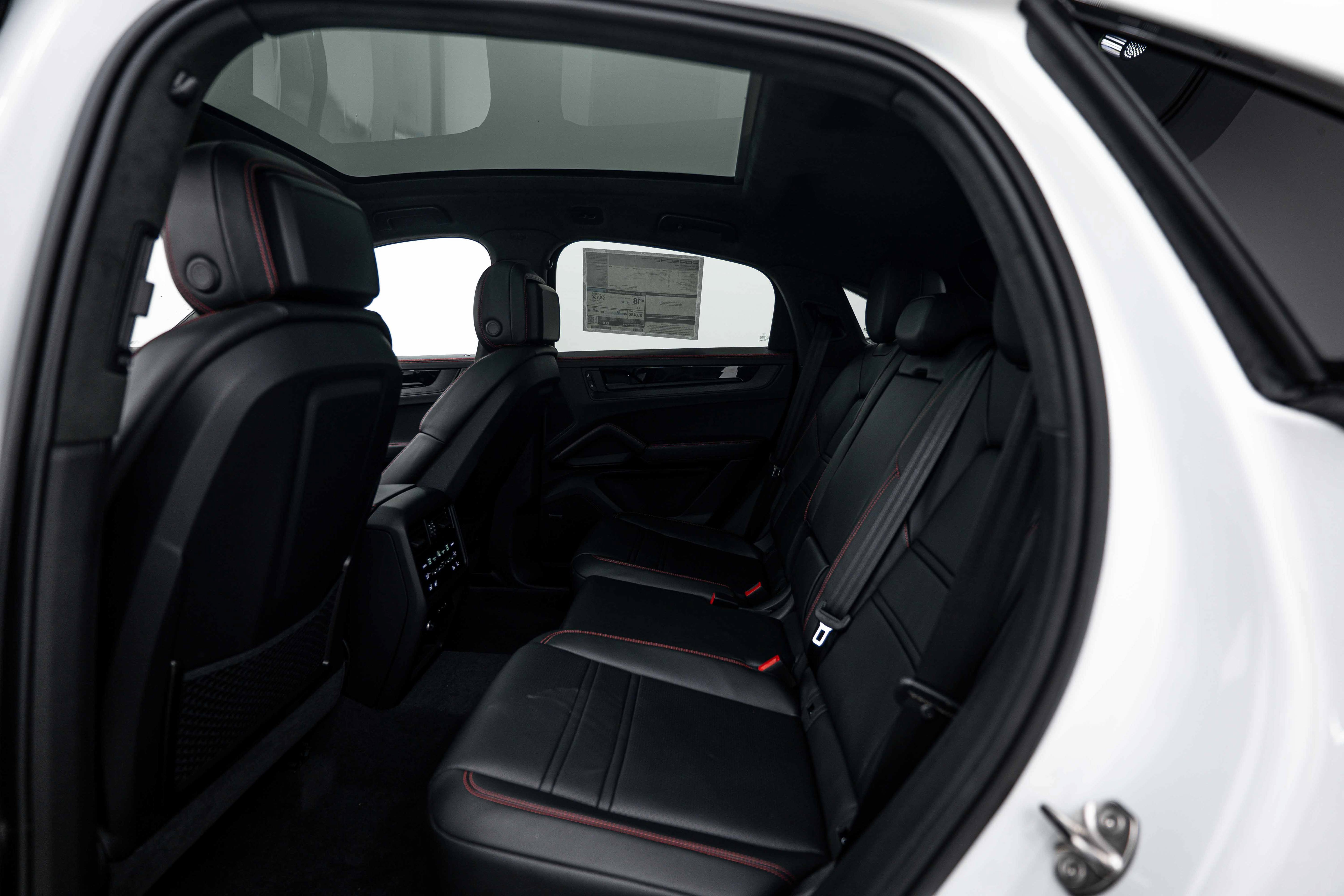 New 2026 Porsche Cayenne GTS AWD/4WD image 21