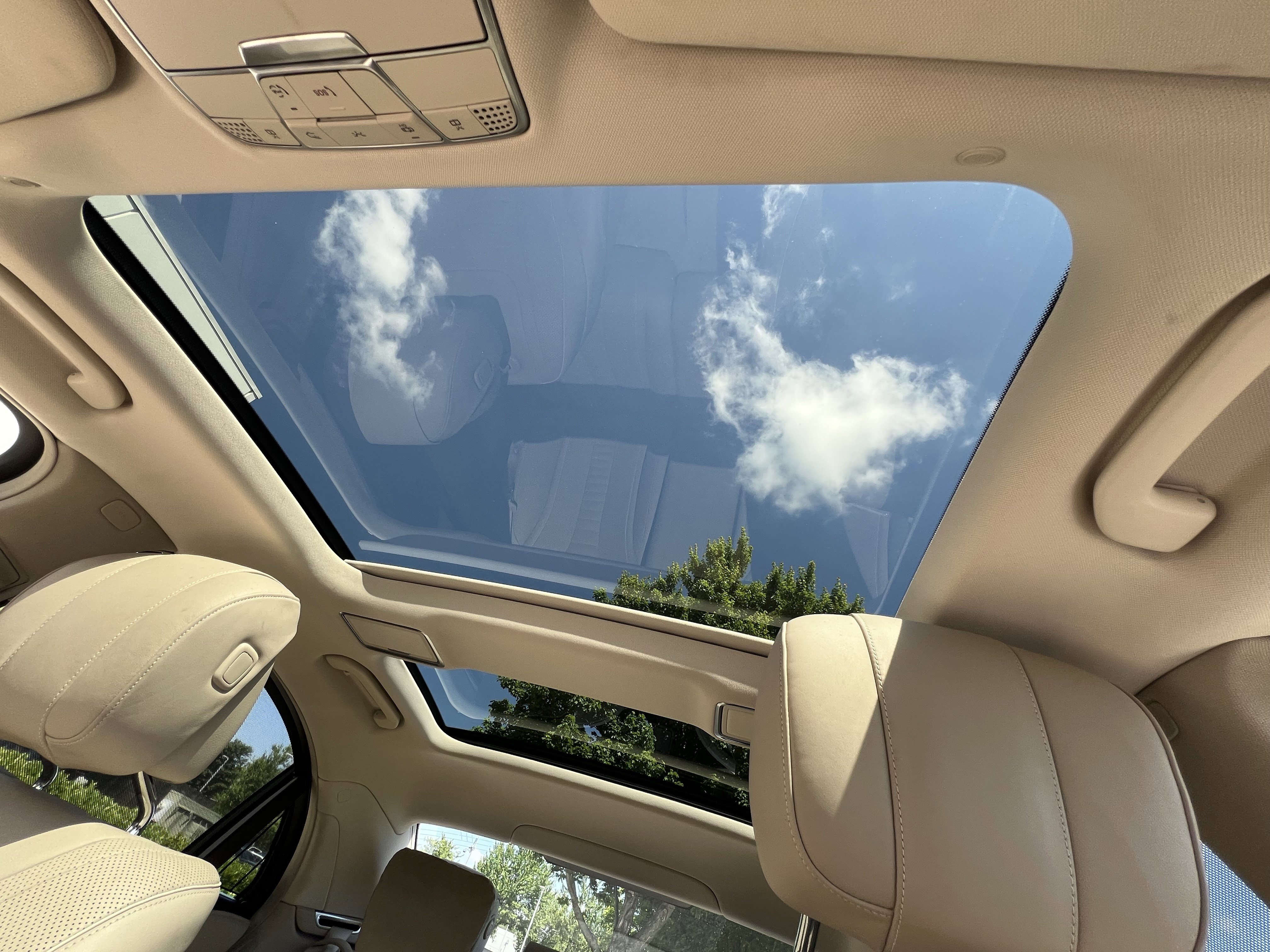 Used 2019 Mercedes-Benz S 560 Sedan image 29