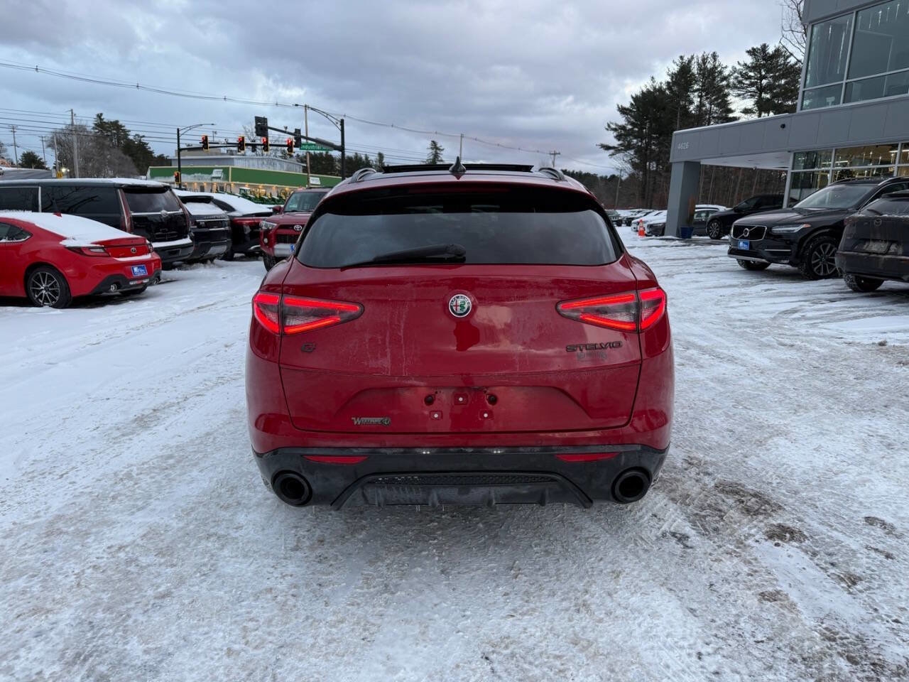 Used 2021 Alfa Romeo Stelvio Ti Sport AWD/4WD image 7