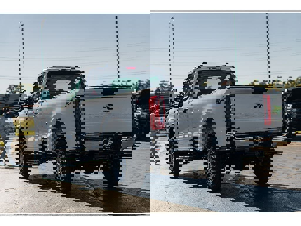 New 2026 Ford F350 XL image 3