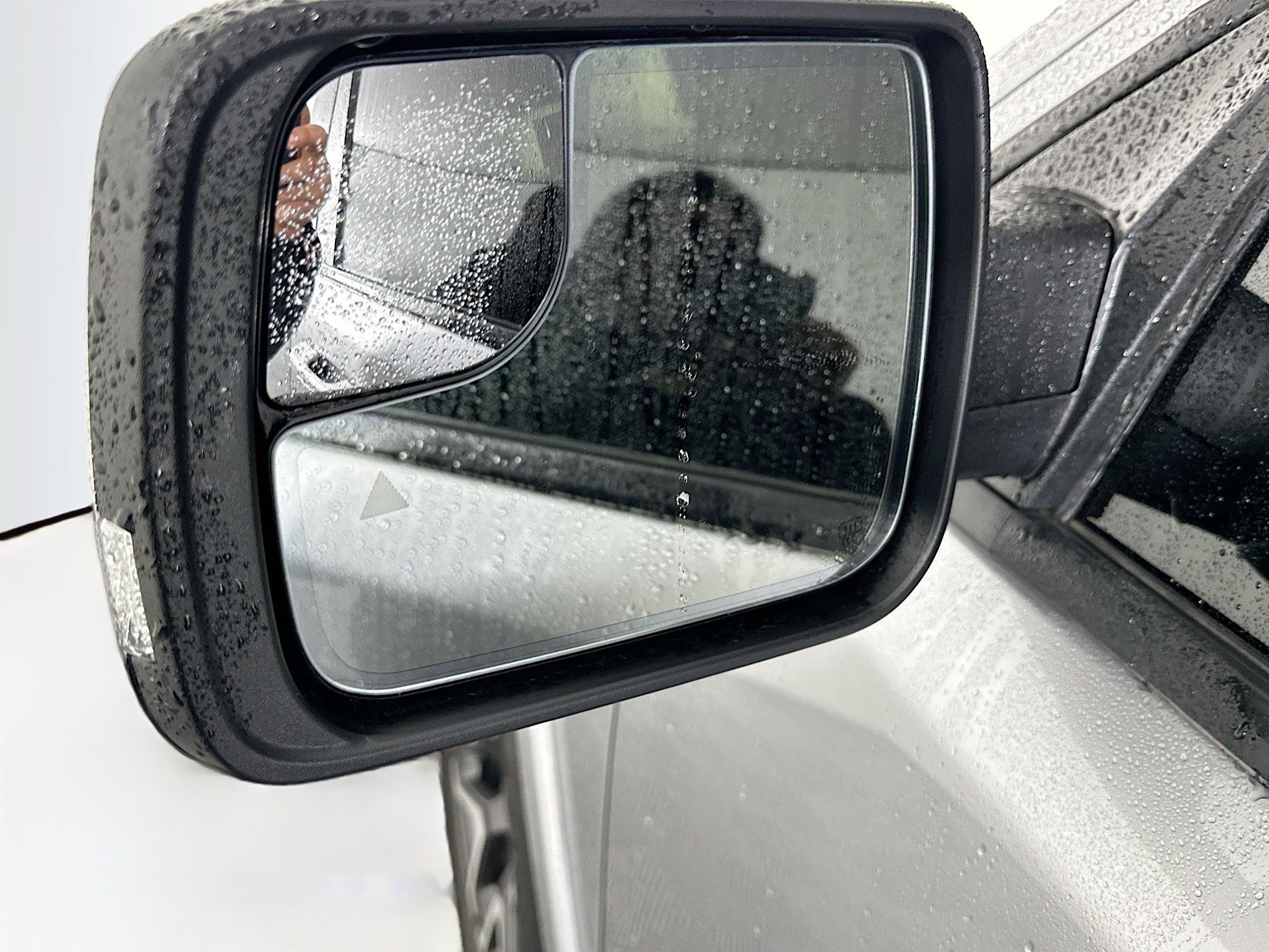 Used 2025 RAM 1500 Laramie image 16