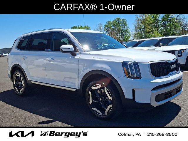 Certified 2024 Kia Telluride EX w/ EX Captain's Chair Package AWD/4WD image 3
