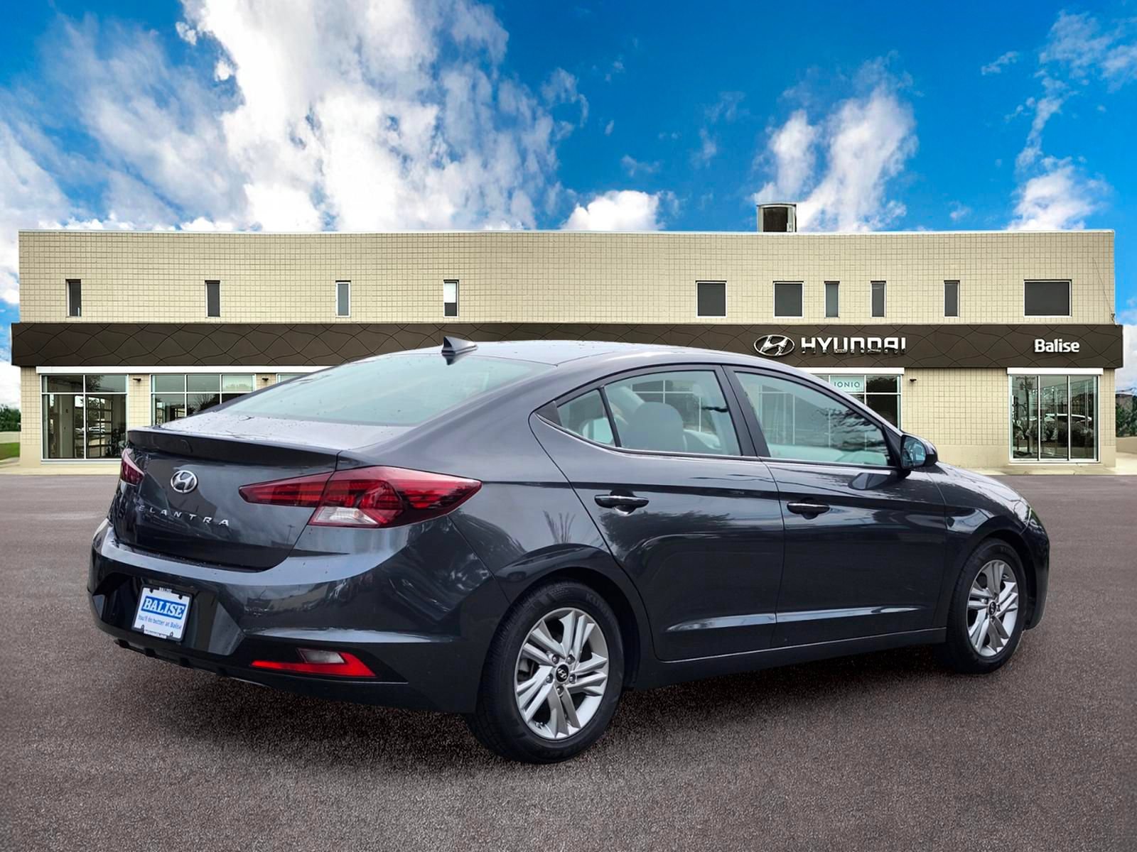 Used 2020 Hyundai Elantra Value Edition w/ Cargo Package (C1) FWD image 3