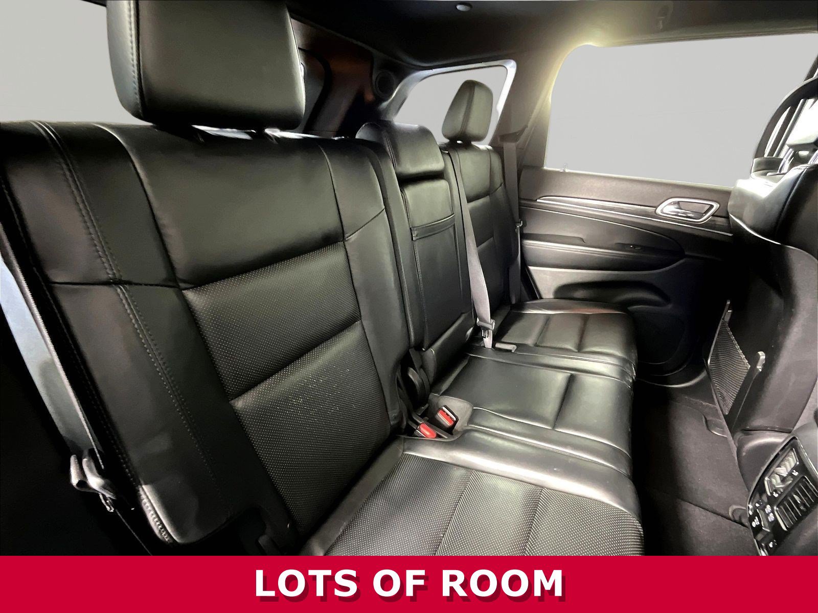 Used 2020 Jeep Grand Cherokee Limited w/ Luxury Group II AWD/4WD image 24