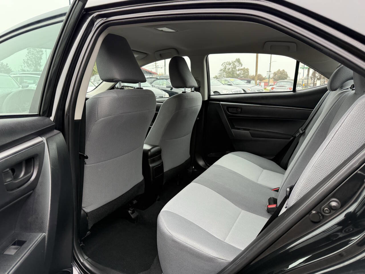 Used 2014 Toyota Corolla L FWD image 11