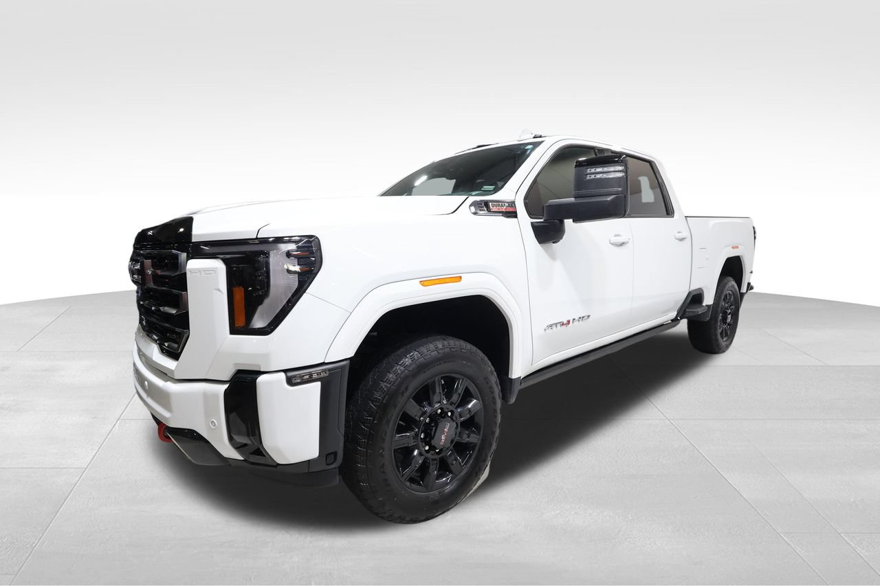 Used 2025 GMC Sierra 2500 AT4 w/ AT4 Premium Plus Package AWD/4WD image 7