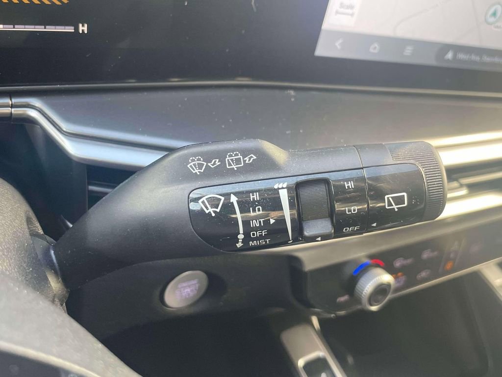 Used 2025 Kia Sorento S w/ Panoramic Sunroof Package image 23