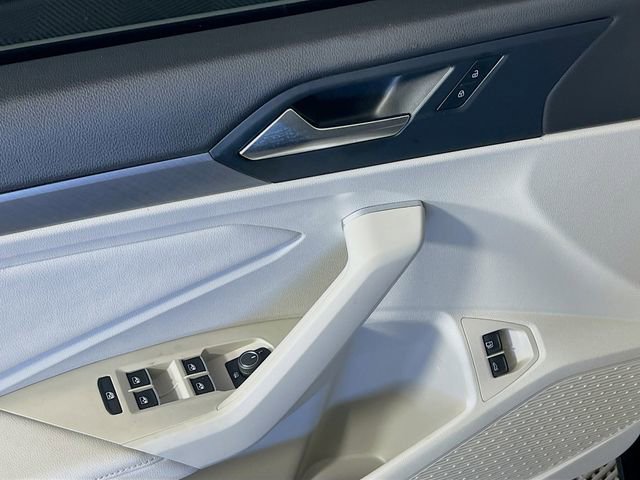 Used 2023 Volkswagen Jetta SE w/ Panoramic Sunroof Package FWD image 12